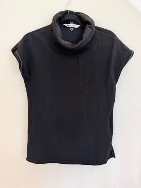 Colosseum Black Cowl Neck Cap Sleeve Top Split Sleeve Detail XS